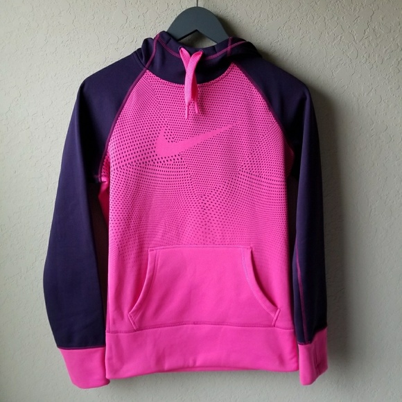 Nike Tops - Nike Therma fit Hoodie Sweater